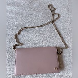 Gucci Chain Waller Leather Clutch bag pink